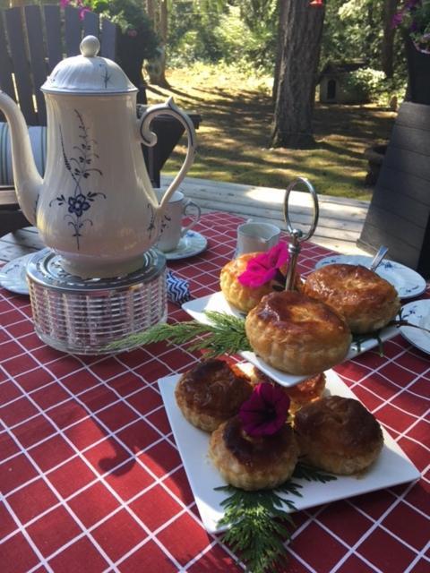 Cedar Song B&B Parksville Dış mekan fotoğraf