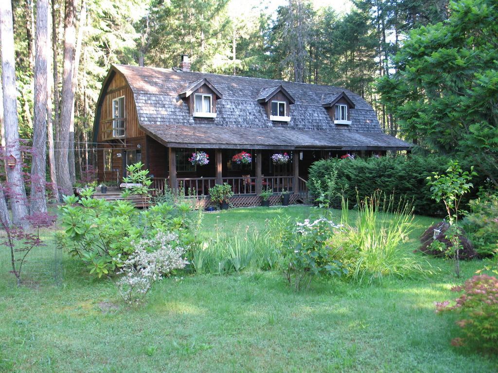 Cedar Song B&B Parksville Dış mekan fotoğraf