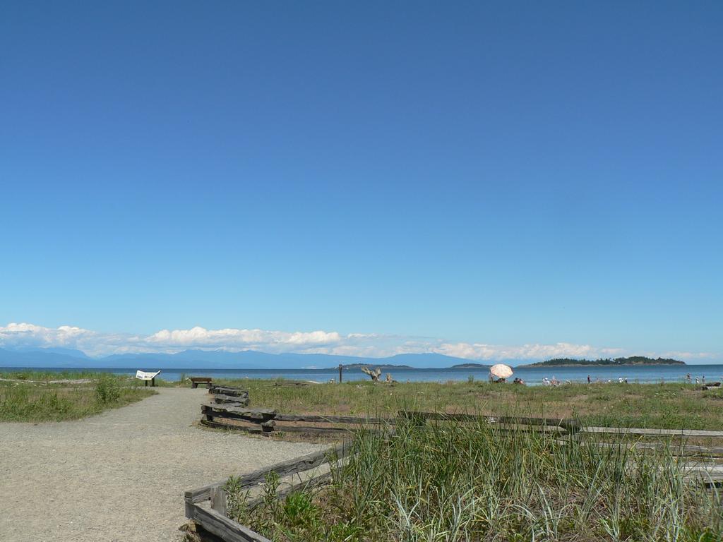 Cedar Song B&B Parksville Dış mekan fotoğraf